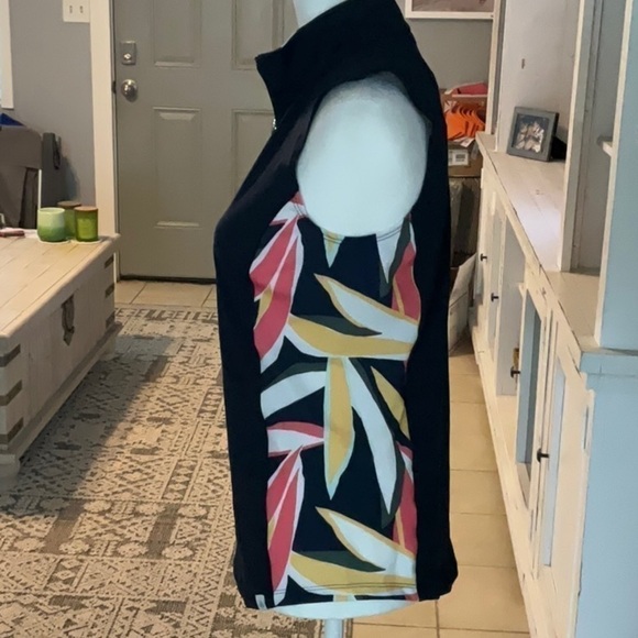 NWT Lady Hagen Desert Getaway Side Piece Sleeveless Polo - Picture 2 of 7